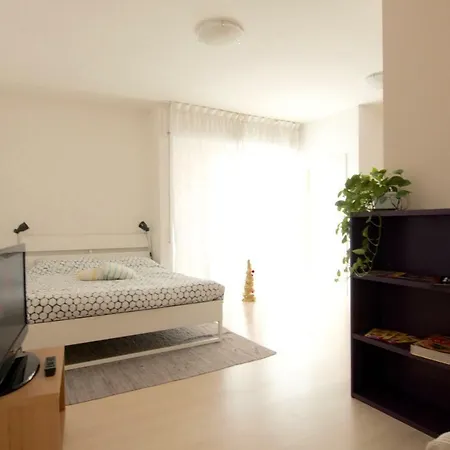 Interno 77 Di Tss' - Appartamento Soleggiato Con Ampie Finestre & Internet Veloce Con Fibra - Perfetto Per Coppie Trient Exterior foto