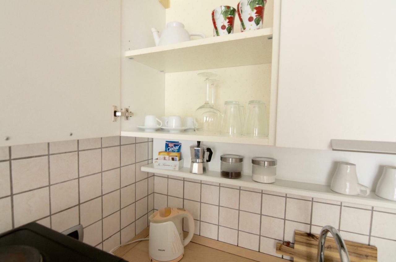 Interno 77: Sunny With Fast Fiber Internet For Couples